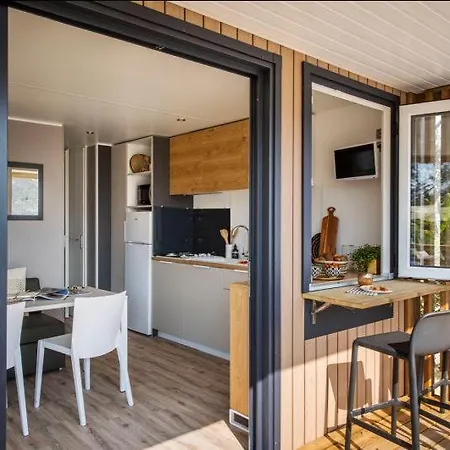 Camping La Garenne De Moncourt Rue  Exterior photo
