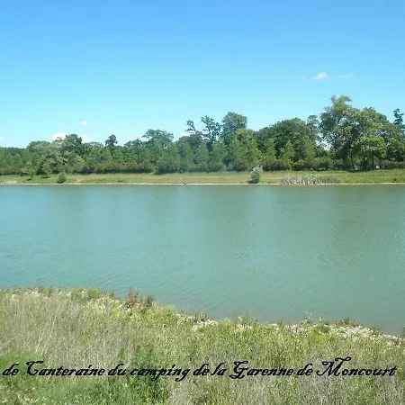 Camping La Garenne De Moncourt Rue  Exterior photo